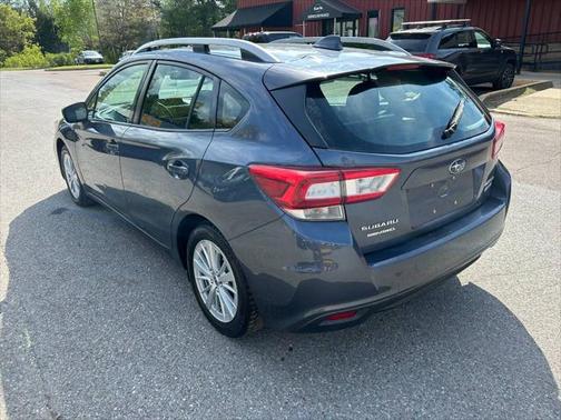 2017 Subaru Impreza 2.0i Premium