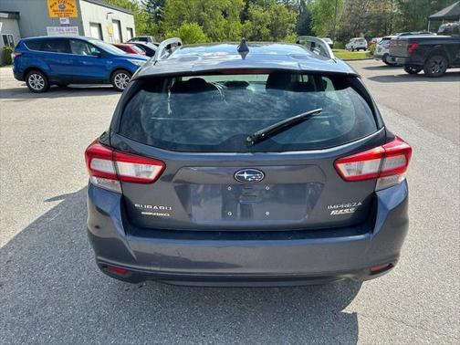 2017 Subaru Impreza 2.0i Premium