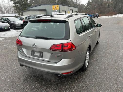 2017 Volkswagen Golf SportWagen TSI S