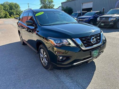 2018 Nissan Pathfinder SL