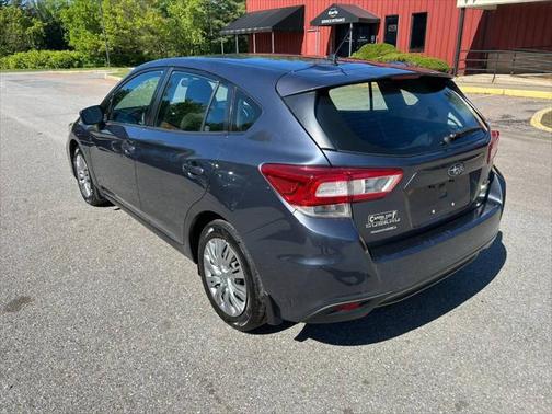 2017 Subaru Impreza 2.0i