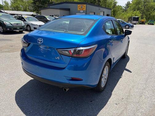Sapphire 2017 Toyota Yaris iA Base