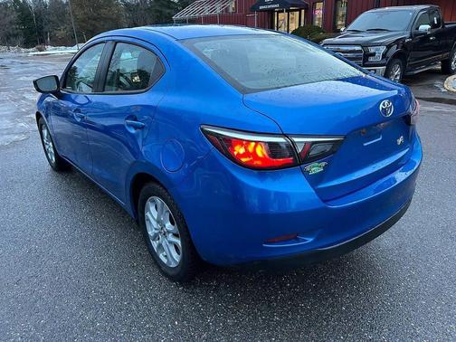 2017 Toyota Yaris iA Base