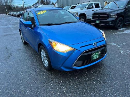 2017 Toyota Yaris iA Base