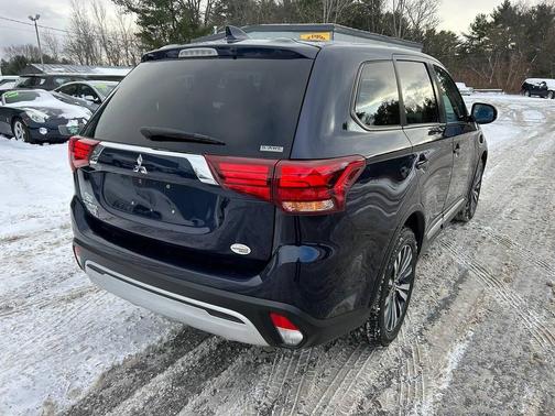 2020 Mitsubishi Outlander ES