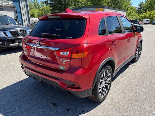 Rally Red Metallic 2018 Mitsubishi Outlander Sport 2.4 SE