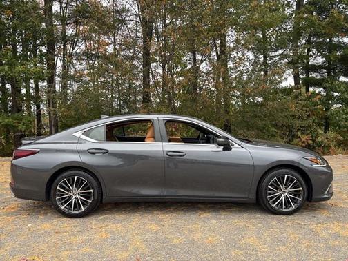 2025 Lexus ES 350 Premium