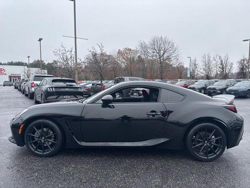 2024 Toyota GR86 Premium