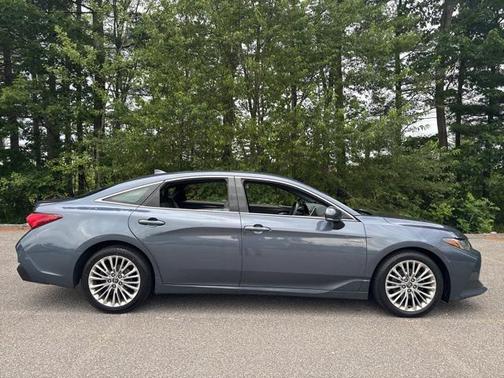 2020 Toyota Avalon Hybrid Limited