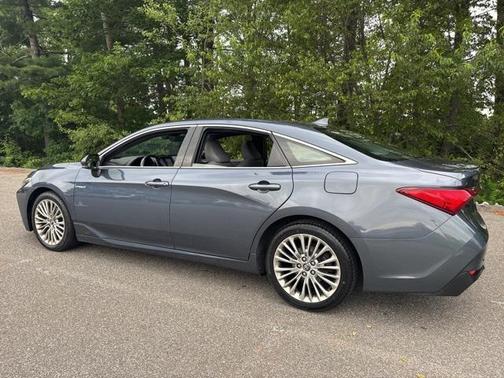 2020 Toyota Avalon Hybrid Limited