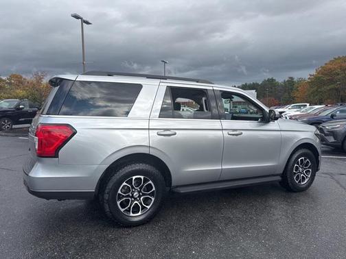 2022 Ford Expedition XLT