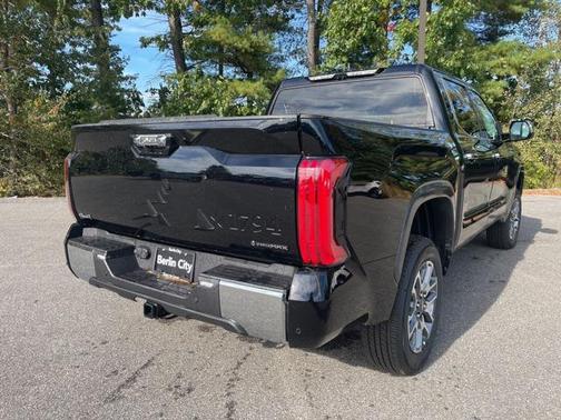 2025 Toyota Tundra Hybrid 1794 Edition