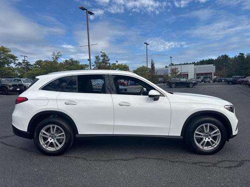 2024 Mercedes-Benz GLC 300 4MATIC