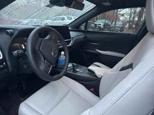 2025 Lexus UX 300h Premium
