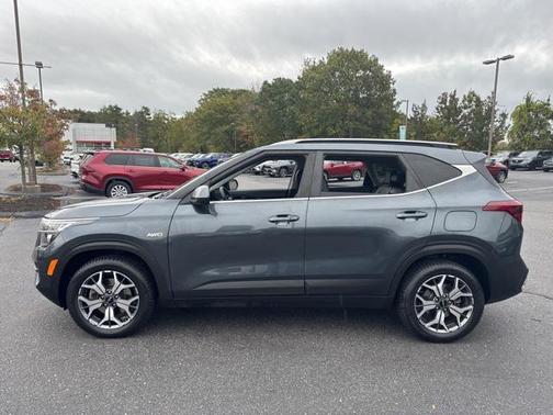 2022 Kia Seltos EX