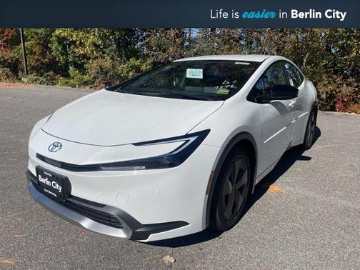 2026 Toyota Prius Plug-In Hybrid SE