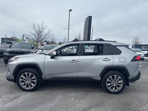 2022 Toyota RAV4 XLE Premium