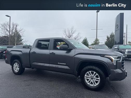 2022 Toyota Tundra SR5