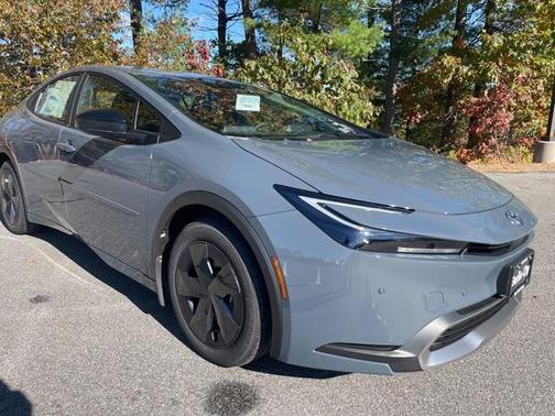 2026 Toyota Prius Plug-In Hybrid SE