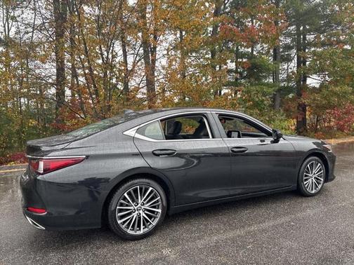 2023 Lexus ES 350 Premium