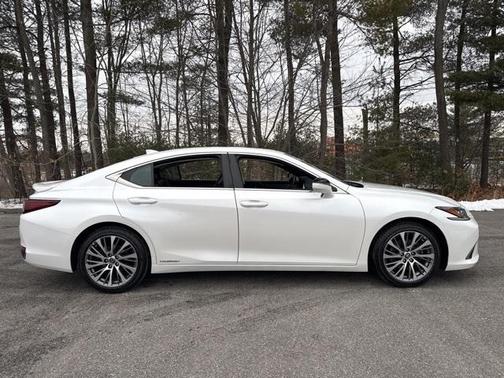 2020 Lexus ES 300h