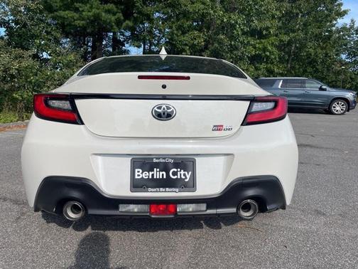 2025 Toyota GR86 Base