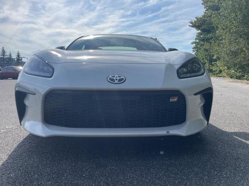 2025 Toyota GR86 Base