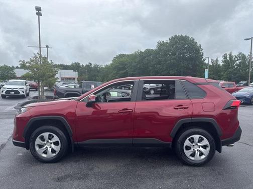 2022 Toyota RAV4 LE