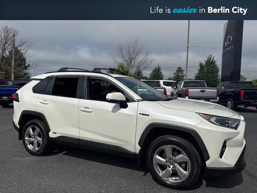 2021 Toyota RAV4 Hybrid XLE Premium