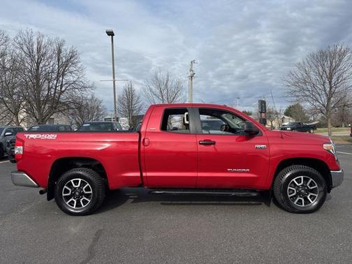 2018 Toyota Tundra SR5