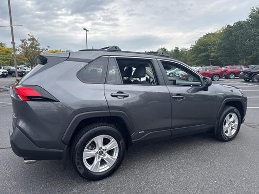 2021 Toyota RAV4 Hybrid LE