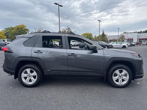 2021 Toyota RAV4 Hybrid LE