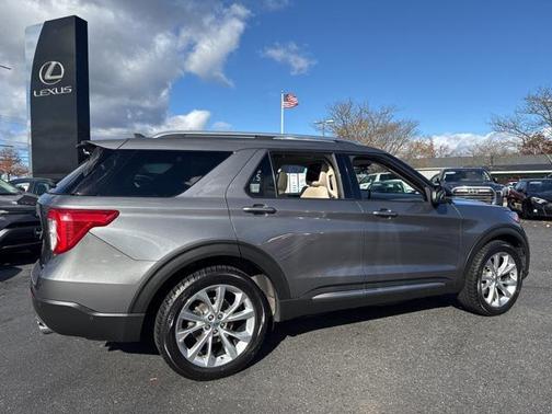 2021 Ford Explorer Platinum