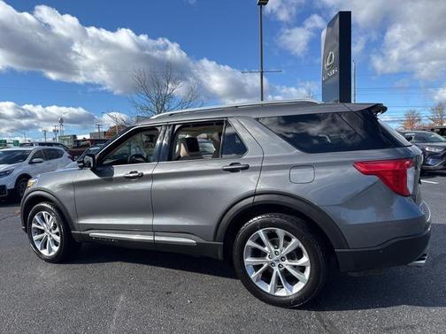 2021 Ford Explorer Platinum