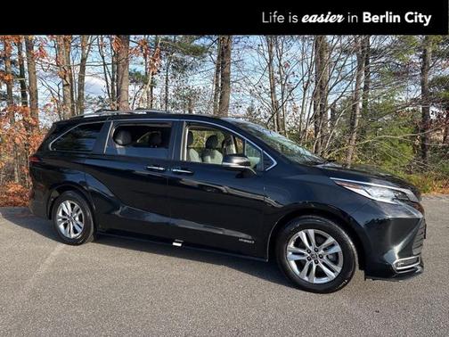 2021 Toyota Sienna Limited 7-Passenger