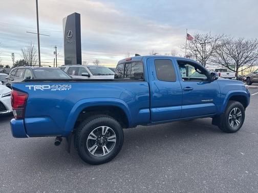 2018 Toyota Tacoma TRD Sport