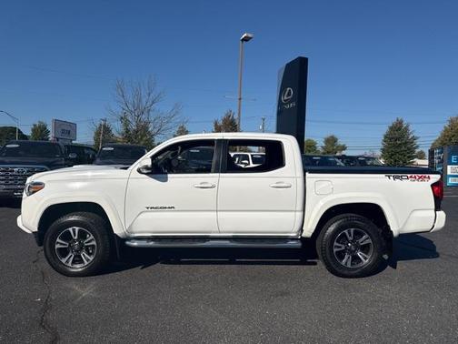 2018 Toyota Tacoma TRD Sport