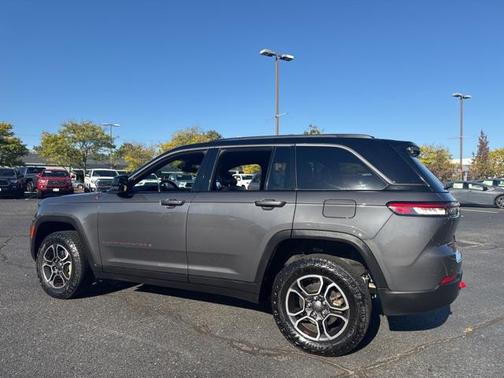 2022 Jeep Grand Cherokee Trailhawk