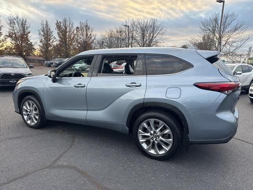 2023 Toyota Highlander Limited
