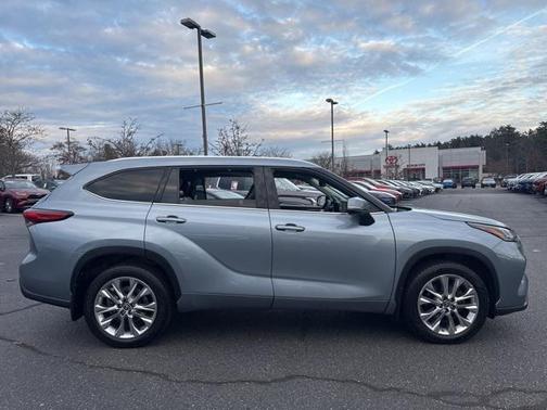 2023 Toyota Highlander Limited