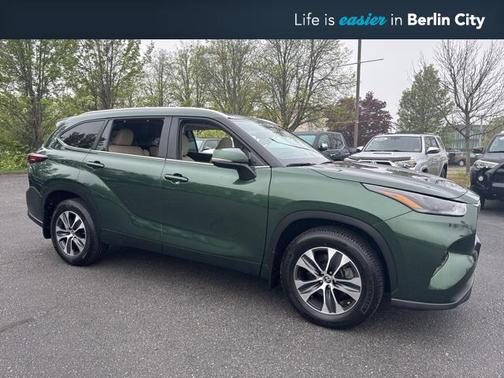 2024 Toyota Highlander XLE