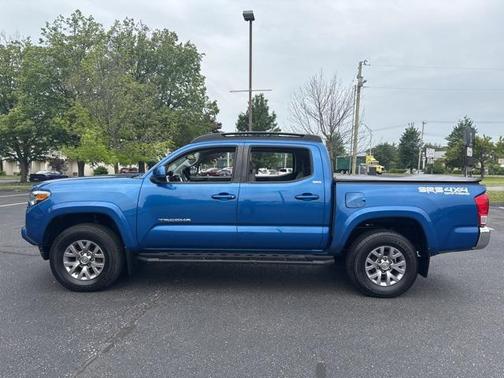 2017 Toyota Tacoma SR5
