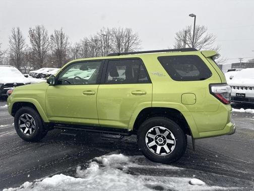 2023 Toyota 4Runner TRD Off Road