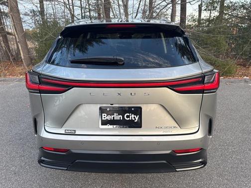 2022 Lexus NX 350h Luxury