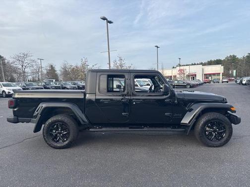 2022 Jeep Gladiator Altitude 4x4