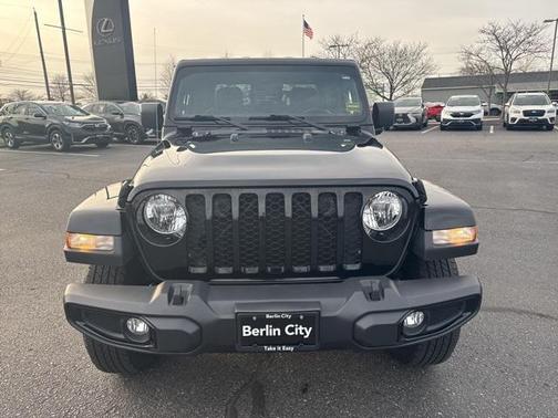 2022 Jeep Gladiator Altitude 4x4