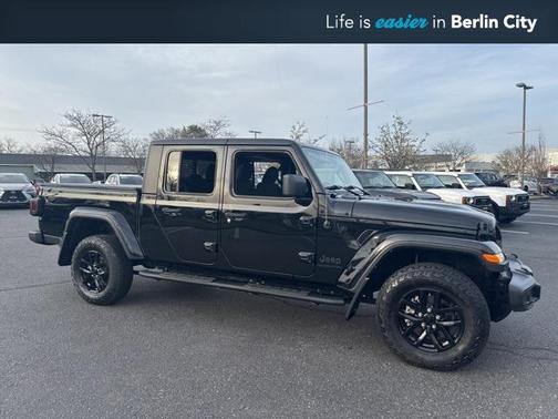 2022 Jeep Gladiator Altitude 4x4