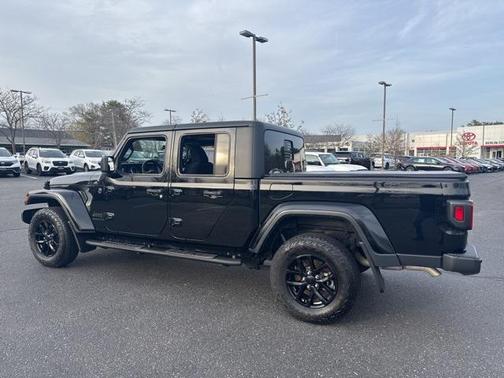2022 Jeep Gladiator Altitude 4x4