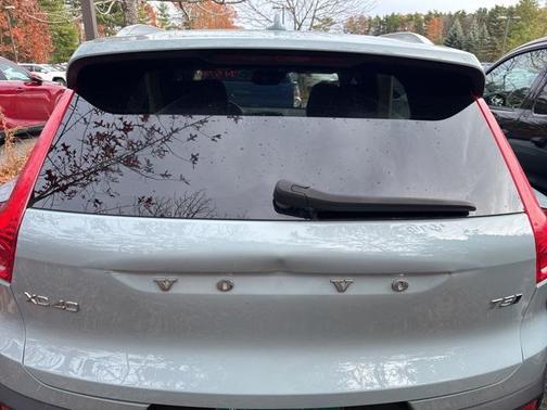 2019 Volvo XC40 T5 Momentum