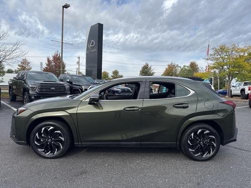 2023 Lexus UX 250h Base